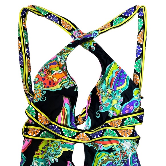 Trina Turk Sea Garden Multi One Piece Halter Cross-back Swimsuit Size 6 - Picture 8 of 15